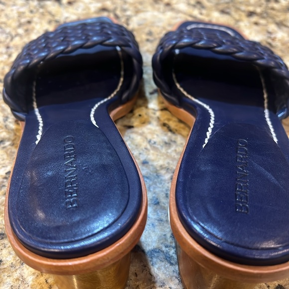 Bernardo Leather Wood Sandals - Picture 10 of 10